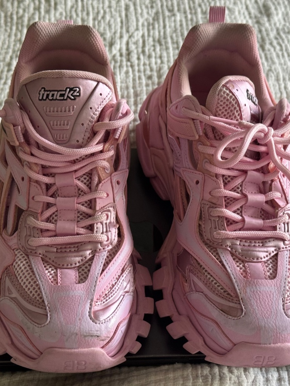 Balenciaga tennis shoes - Picture 6 of 8